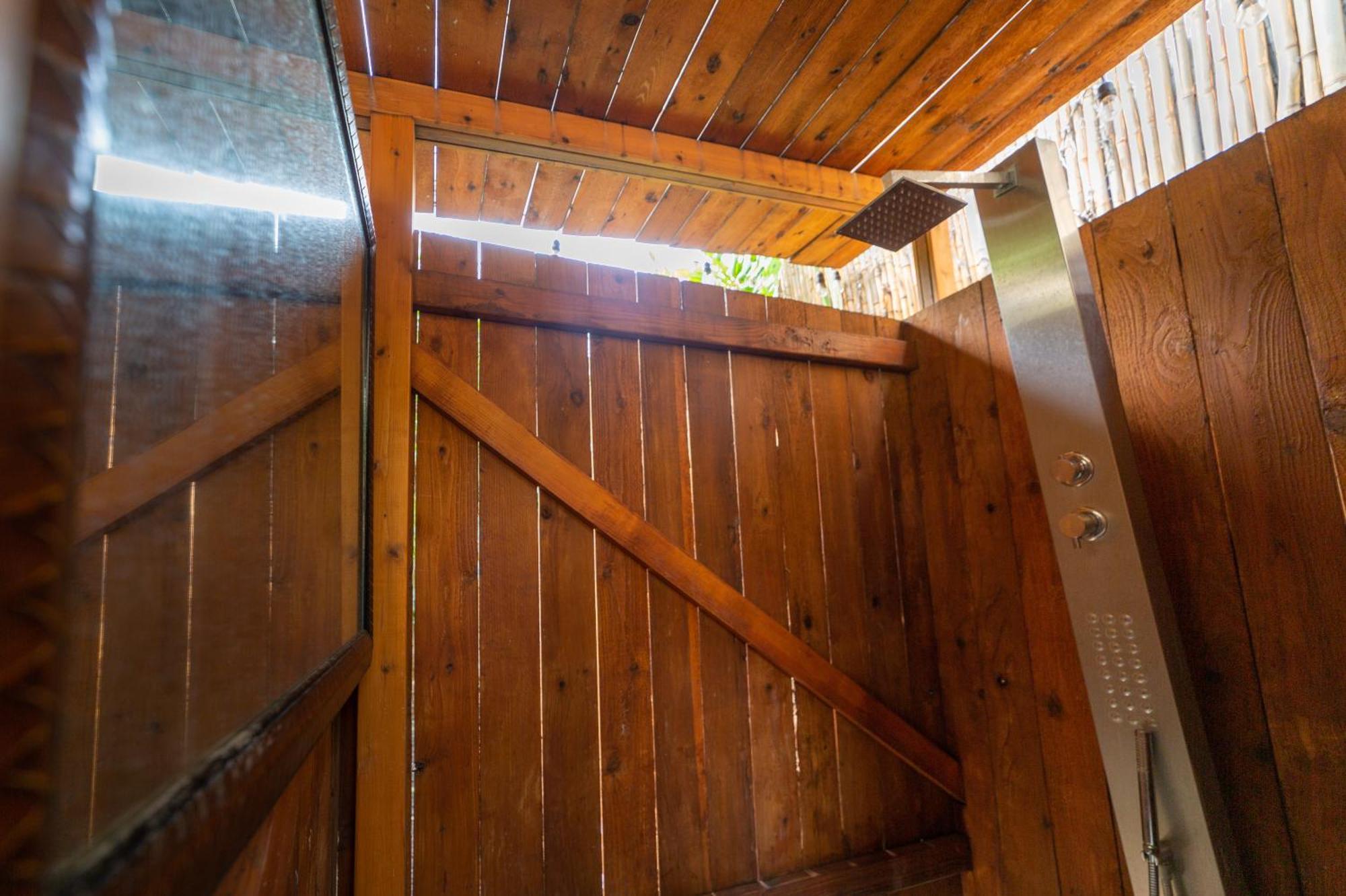 Lotus Suite, 1 Bedroom, Sleeps 4, Pool & Bbq, Pre-Renovation Summer Sale Кихей Экстерьер фото