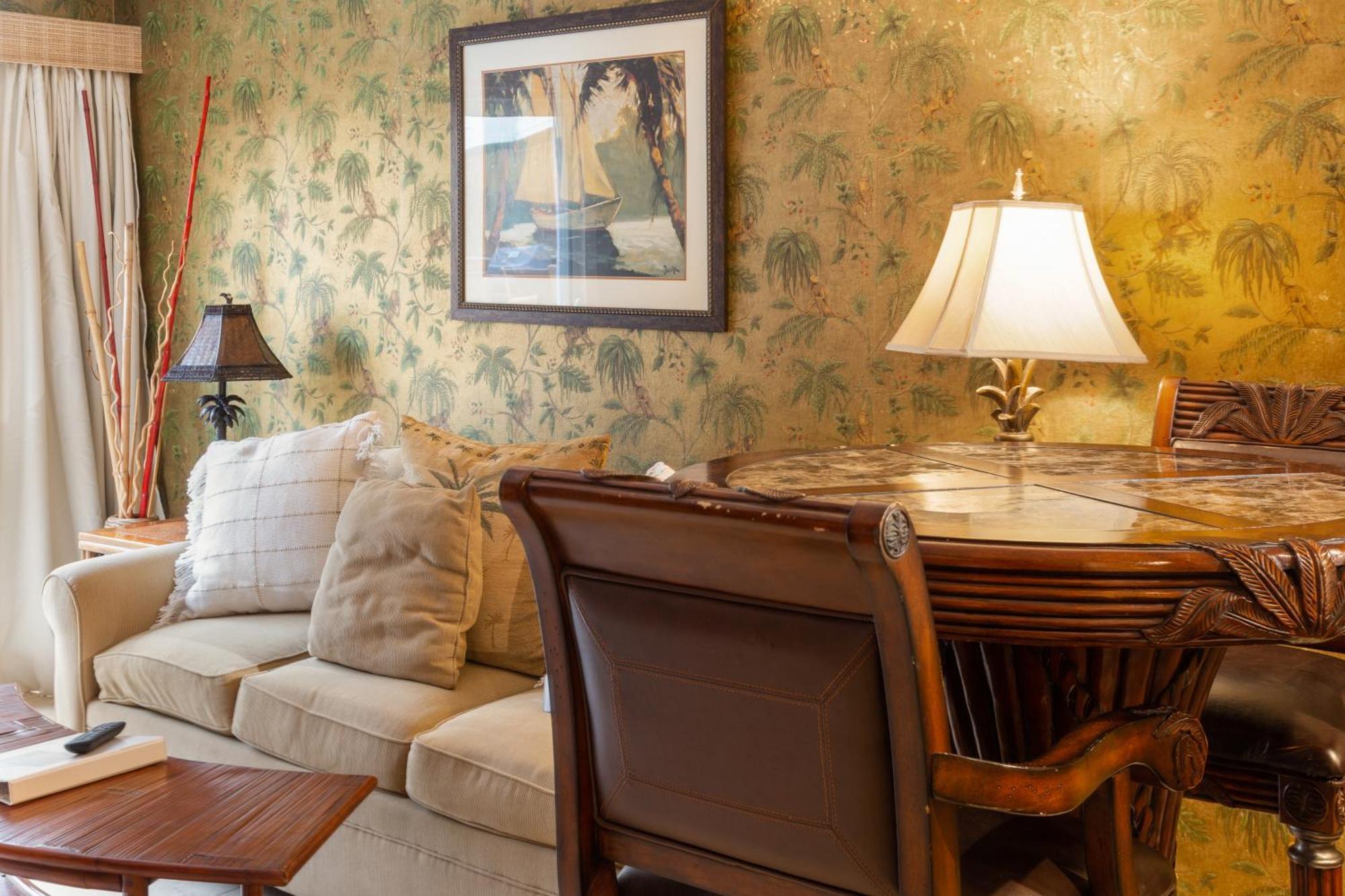 Lotus Suite, 1 Bedroom, Sleeps 4, Pool & Bbq, Pre-Renovation Summer Sale Кихей Экстерьер фото
