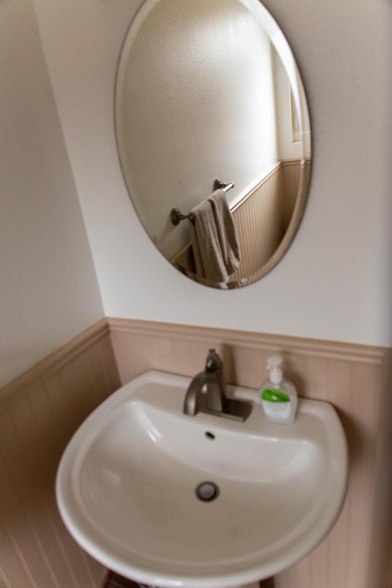 Lotus Suite, 1 Bedroom, Sleeps 4, Pool & Bbq, Pre-Renovation Summer Sale Кихей Экстерьер фото